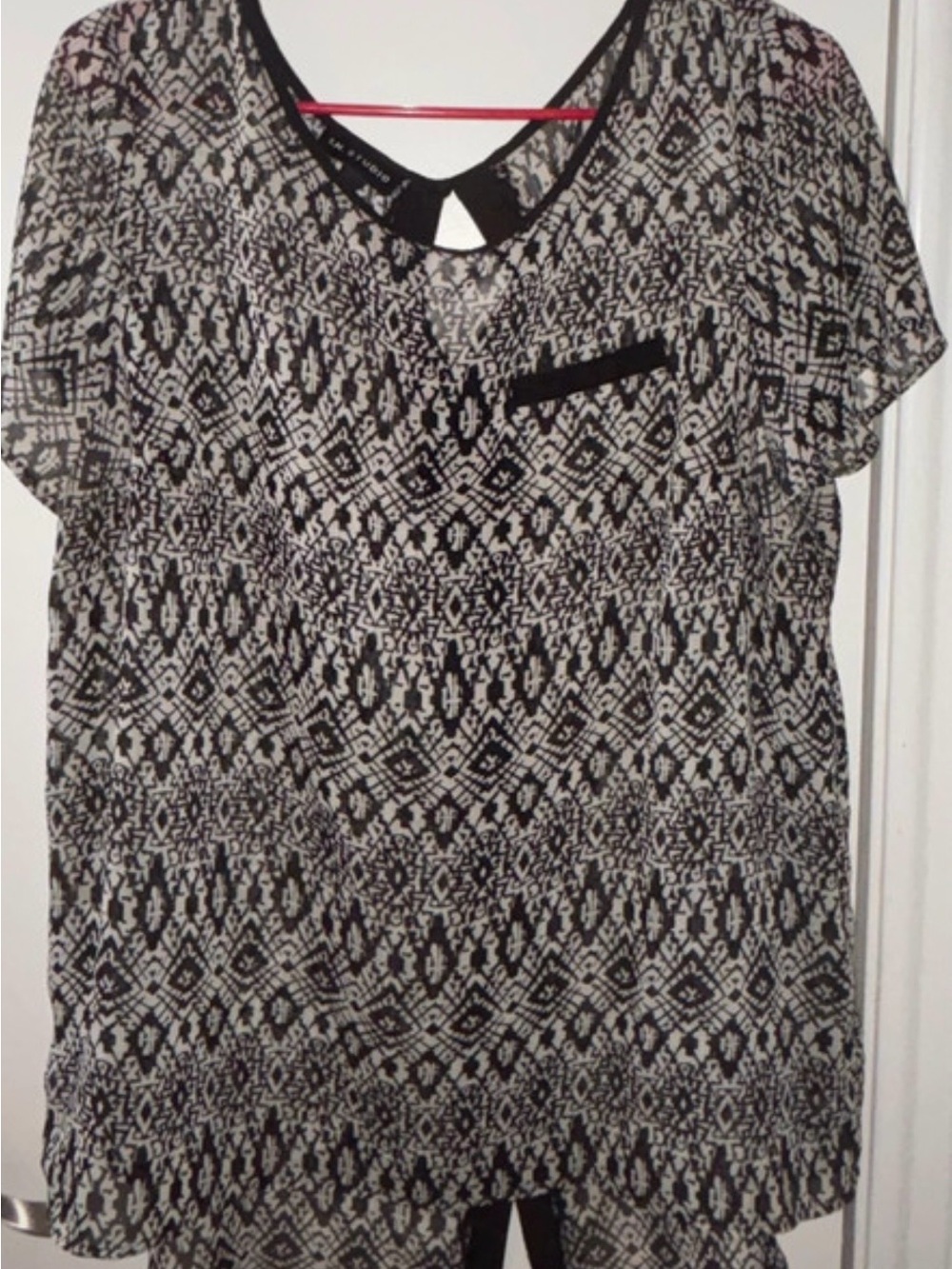 Studio Black & White Geometric Short-Sleeve Tunic